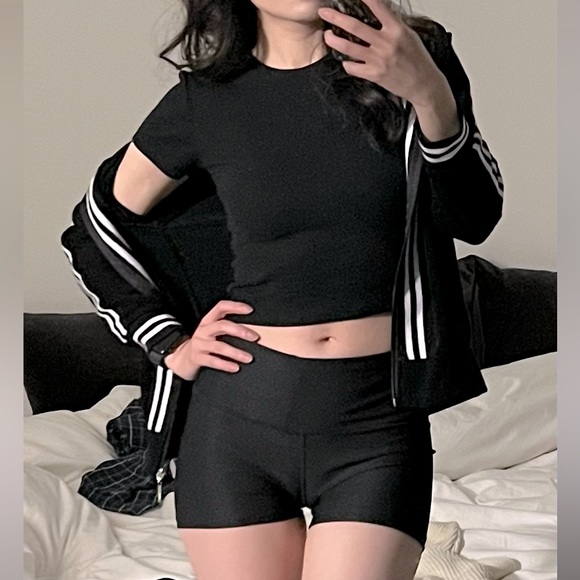 Abercrombie & Fitch Tops - A&F ribbed crew essential tee XXS